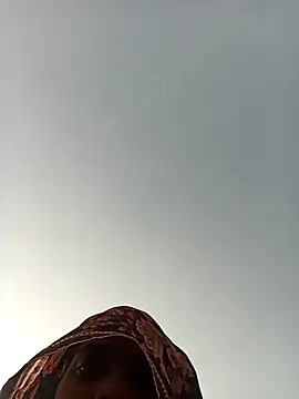 Shivani555 online show from 11/30/25, 07:42