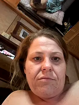 Snapshot of WhitNmike chatting on 12/18/25, 01:26 WhitNmike online show from 12/18/25, 01:26