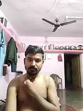 Snapshot of DesiHunk2255 chatting on 12/15/25, 07:14 DesiHunk2255 online show from 12/15/25, 07:14