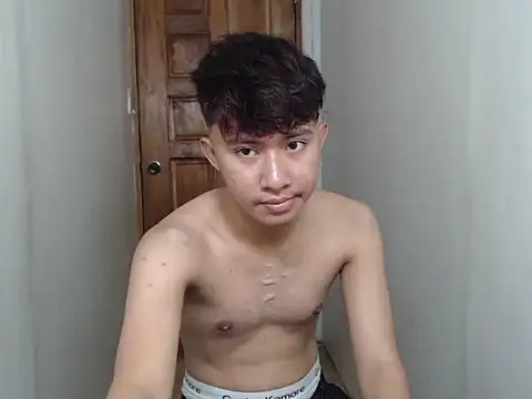 asiantwink0000 online show from 01/13/26, 12:04