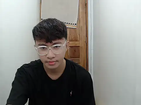 asiantwink0000 online show from 12/18/25, 08:30