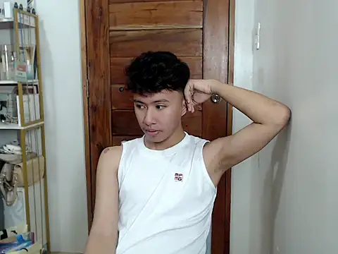 asiantwink0000 online show from 12/15/25, 02:39