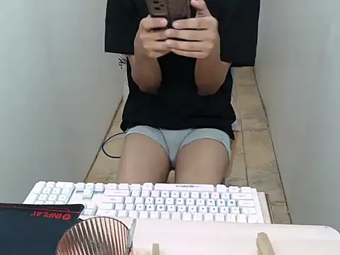 asiantwink0000 online show from 12/22/25, 04:18