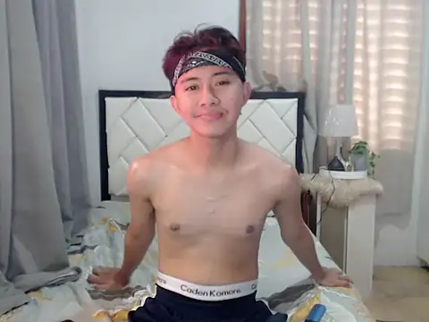 asiantwink0000 online show from 02/12/26, 07:19