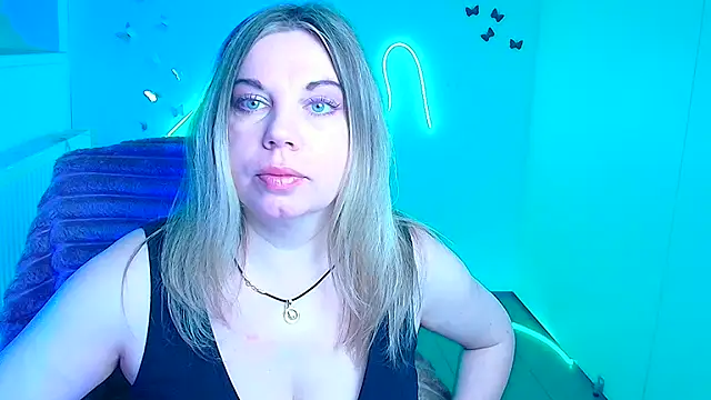 Amanda Swannn online show from 03/17/26, 06:49