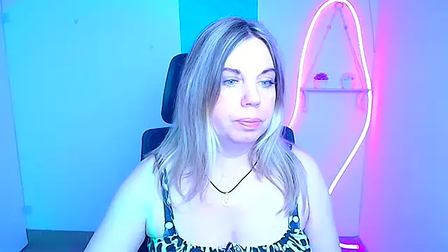 Amanda Swannn online show from 03/28/26, 07:09