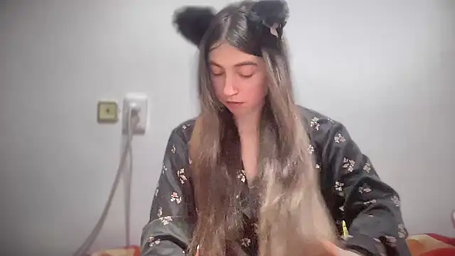 Aphr0ditee online show from 01/12/26, 02:57