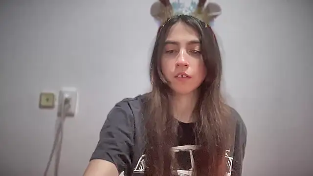 Aphr0ditee online show from 01/11/26, 03:08