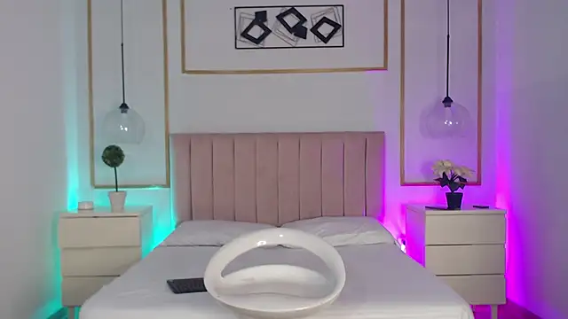 IsabellaCherryX online show from 11/30/25, 04:02