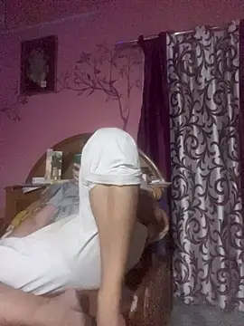 Saxymood1111 online show from 04/01/26, 05:43