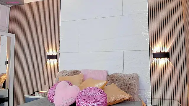 MoliBunny online show from 05/21/26, 03:48
