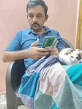 Snapshot of smgrtamil chatting on 11/29/25, 04:56 smgrtamil online show from 11/29/25, 04:56