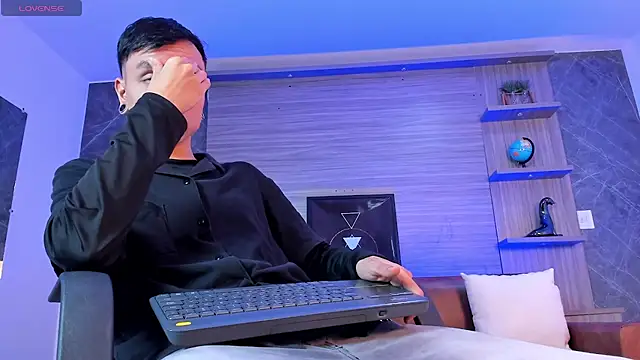 Snapshot of Bastthianxxx chatting on 12/04/25, 07:24 Bastthianxxx online show from 12/04/25, 07:24