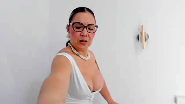 Snapshot of AnnaJaimes chatting on 02/01/26, 11:58 AnnaJaimes online show from 02/01/26, 11:58