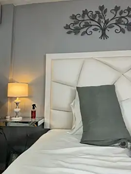 AnnaJaimes online show from 05/27/26, 01:57
