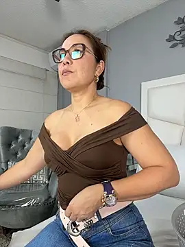 AnnaJaimes online show from 04/05/26, 08:15