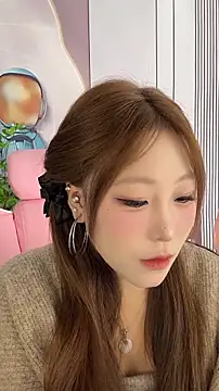 jiajia z online show from 11/28/25, 02:17