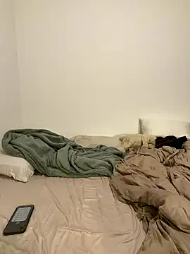 Alicatcua  online show from 12/14/25, 03:13