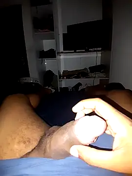 Snapshot of marco_Anthony75 chatting on 12/15/25, 01:33 marco Anthony75 online show from 12/15/25, 01:33