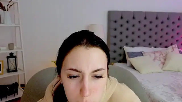 Miss  Linn online show from 02/05/26, 02:46