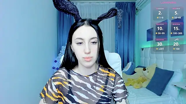 Miss  Linn online show from 01/12/26, 10:22