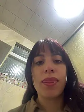 Snapshot of Mia_fiire chatting on 06/17/26, 03:50 Mia fiire online show from 06/17/26, 03:50