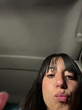 Mia fiire online show from 01/11/26, 02:51