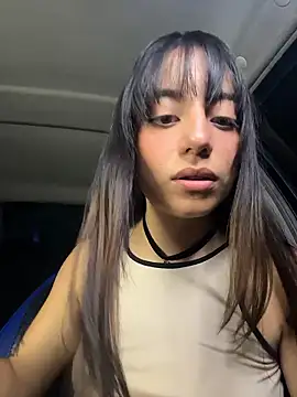 Mia fiire online show from 01/14/26, 02:37