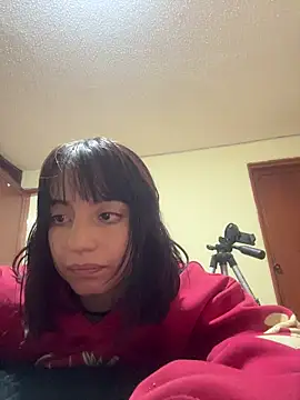 Snapshot of Mia_fiire chatting on 07/11/26, 05:08 Mia fiire online show from 07/11/26, 05:08