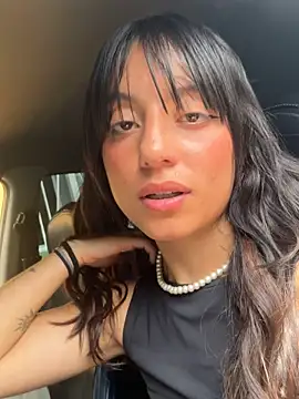 Mia fiire online show from 02/05/26, 07:21