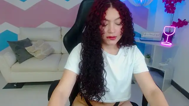 zahira1 online show from 01/18/26, 05:49