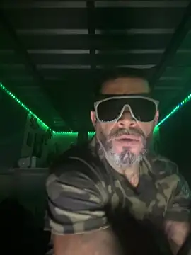 PabloGuzman11 online show from 04/19/26, 04:24