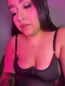 IvyyStone  online show from 12/17/25, 01:49