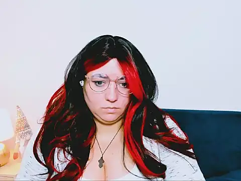 Snapshot of HarperSensual chatting on 12/17/25, 09:47 HarperSensual online show from 12/17/25, 09:47