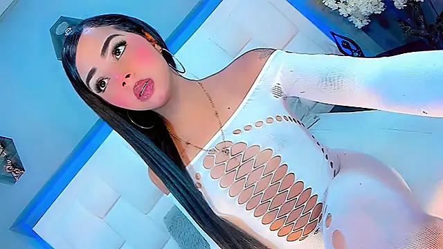 ShantyMiilan online show from 02/06/26, 05:14