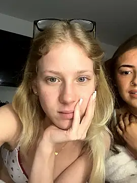 RosieLovexoxx online show from 01/13/26, 05:17