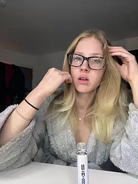 RosieLovexoxx online show from 01/05/26, 05:38