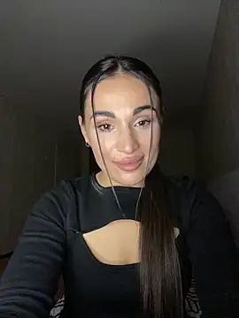 MonikaSi online show from 12/17/25, 07:52