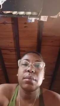 Snapshot of ChanneldelaCroix chatting on 04/07/26, 09:33 ChanneldelaCroix online show from 04/07/26, 09:33