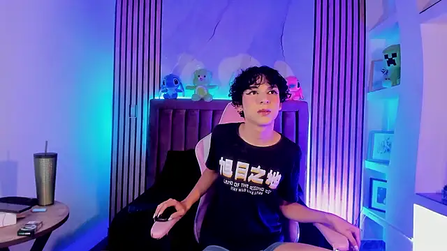 Snapshot of SthepanodiMonaco chatting on 03/02/26, 10:49 SthepanodiMonaco online show from 03/02/26, 10:49