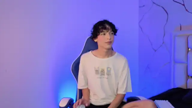 SthepanodiMonaco online show from 03/31/26, 03:30