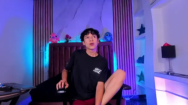 SthepanodiMonaco online show from 01/09/26, 09:00