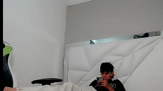 Lil babyyy  online show from 12/18/25, 04:06