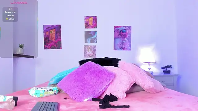 giseele-gigii online show from 12/20/25, 07:06