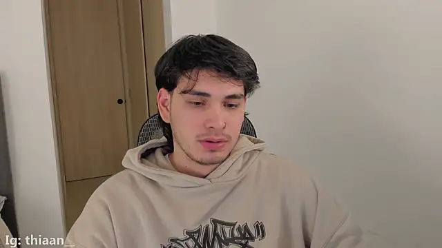 Snapshot of thiaann chatting on 12/04/25, 01:15 thiaann online show from 12/04/25, 01:15