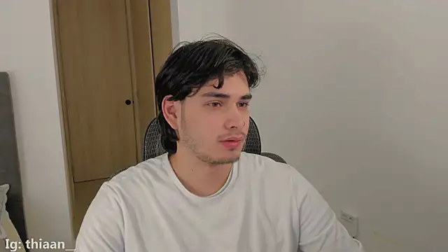 Snapshot of thiaann chatting on 12/05/25, 02:43 thiaann online show from 12/05/25, 02:43