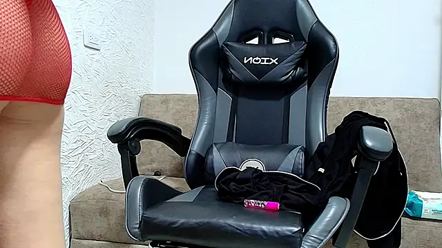 Nahomi rous777 online show from 02/08/26, 03:10