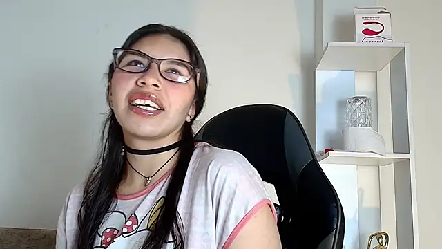 Nahomi rous777 online show from 12/15/25, 03:29