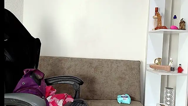 Nahomi rous777 online show from 02/20/26, 01:35