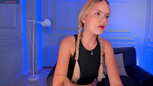 Snapshot of RossiRivers chatting on 03/07/26, 12:21 RossiRivers online show from 03/07/26, 12:21